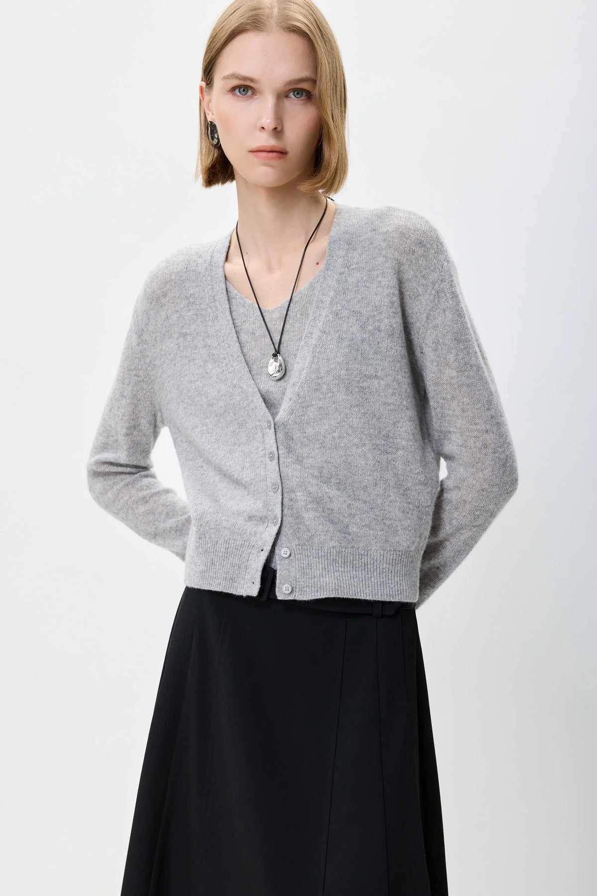 Pearl | Women's Relaxed Layered V-Neck Knit Top
